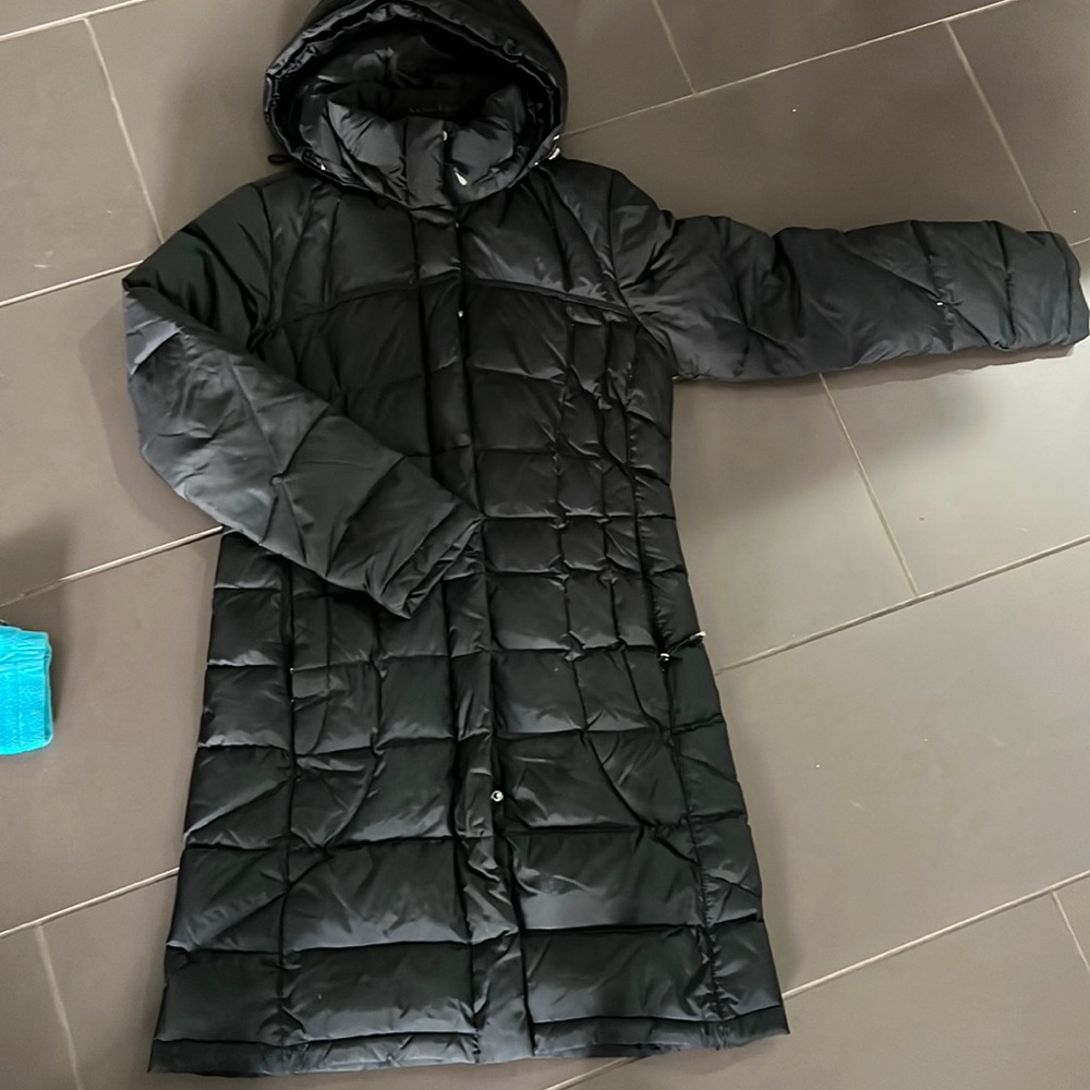 Amazing!! Calvin Klein Performance Long Down and Feather filled puffer jacket XS